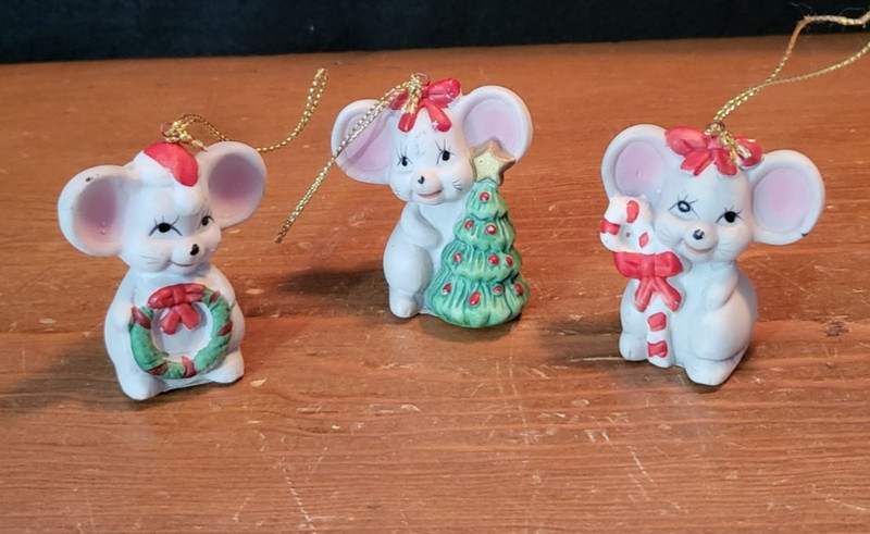 VTG Christmas Around the World Merry Christmas Mice Ornaments Set of 3 Ceramic