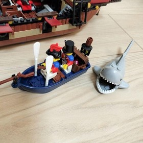 LEGO Pirates Brickbeard's Bounty 6243 In 2009 Used Retired W/Manuals As Is