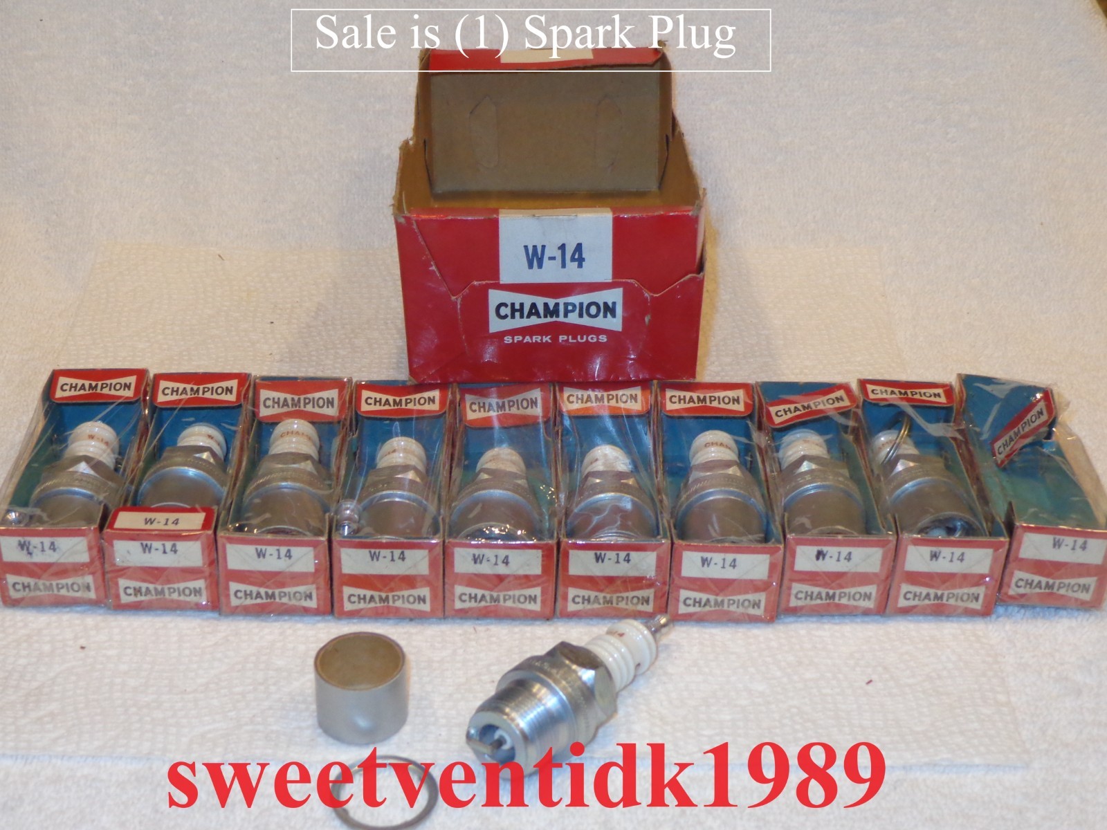  1  .. NOS Champion W-14 Spark Plug .. Engines w/ 7/8 threads .. USA Made