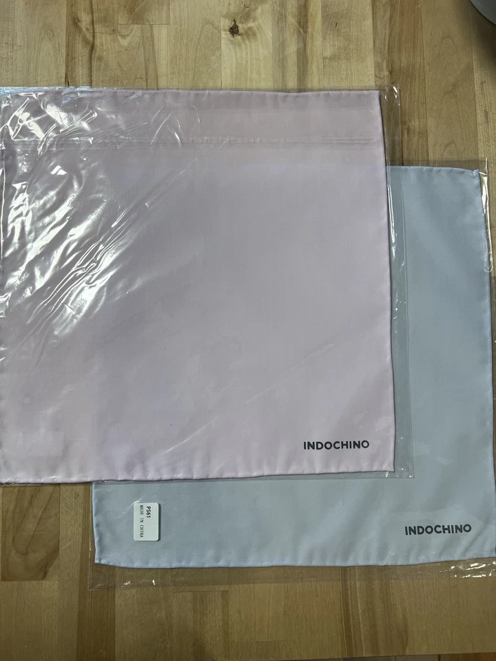 Set of 2 Indochino Pocket Squares – 100% Cotton Light Blue & Pale Pink - Image 3 of 4