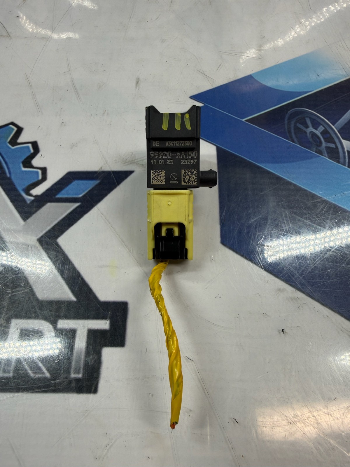 2021-2026 HYUNDAI ELANTRA CRASH SENSOR 95920AA150 OEM
