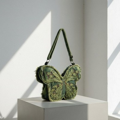 Schmetterlingstasche aus Jeansstoff Schmetterlingsform Edgy-Denim-Handtasche