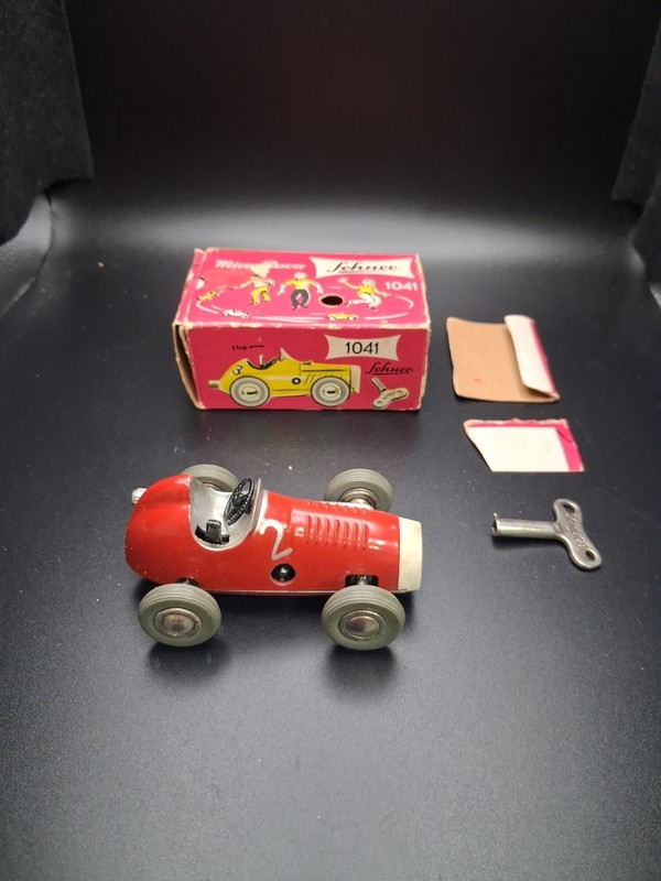 Vtg SCHUCO MICRO RACER 1041 DIE CAST RED MIDGET WIND UP CAR WESTERN GERMANY 
