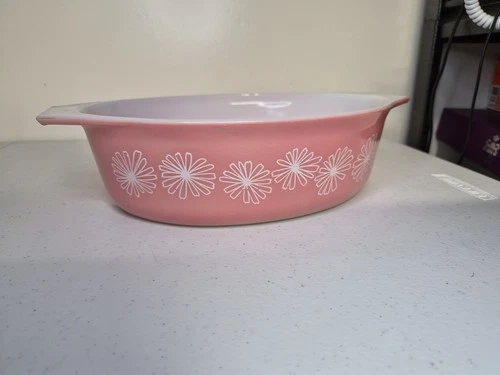 Vtg Pyrex Pink Daisy Cinderella 045 Casserole Baking Dish 2.5 Quart No Lid