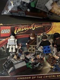 Incomplete LEGO Indiana Jones: Chauchilla Cemetery Battle (7196)