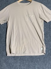 Vuori Shirt Mens Small Beige Pocket Short Sleeve Athletic Performance Tee Spot