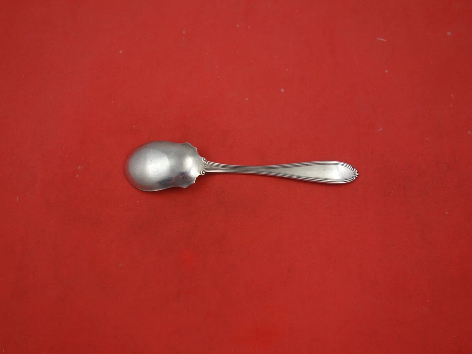 Cuchara de helado Florentine by International de plata esterlina 5 1/4" Foto 2 de 2