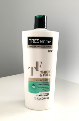 TRESemme Thick & Full Conditioner Glycerol pH Balanced Pro Collection 22 oz New!