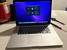 Apple MacBook Pro 15" 16GB i7 2.5Ghz - 500gb SSD Monterey