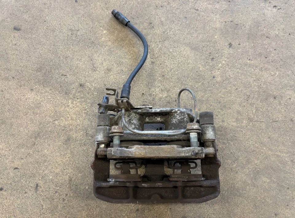 Pinza de freno delantera derecha LUCAS AUDI S6 A6 4B 4.2 V8 CN2 6465/2 Foto 4 de 4