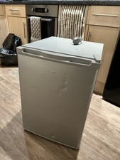 Logik Fridge (DELIVERY AVAILABLE!!!!)