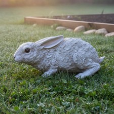 Kaninchen Skulptur lebensechtes Design Hasenfigur wetterfest f&uuml;r Rasen,