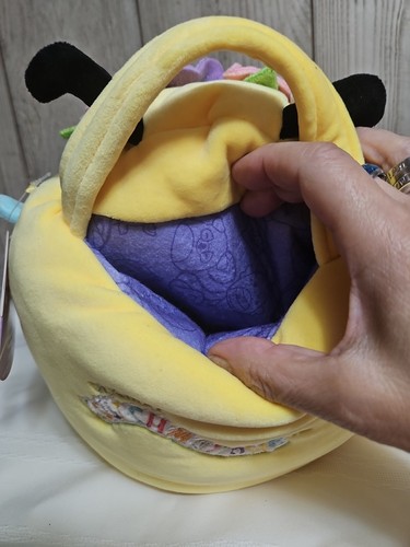 SQUISHMALLOW, Bee "SUNNY" plush Easter Basket, eyes closed, NWT, 2024 - Picture 14 of 20