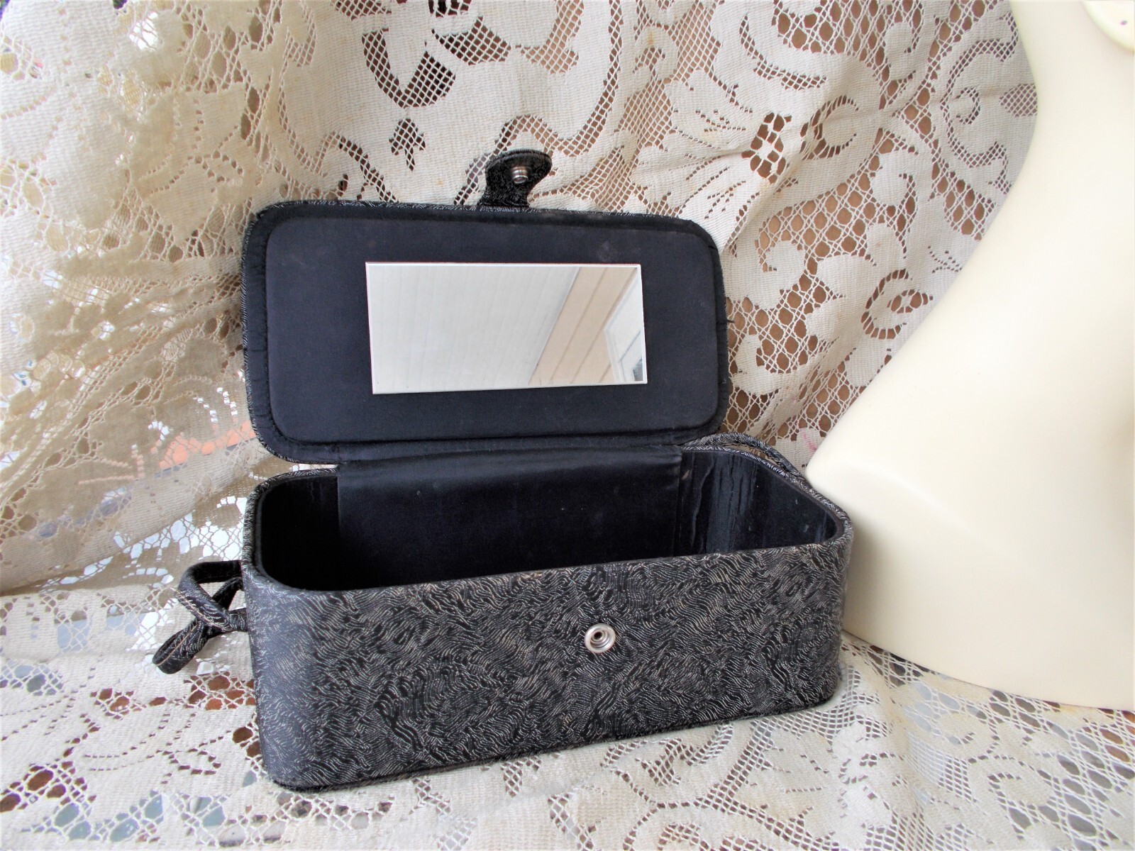 Vintage Black Gray Rectangular Handbag Purse Make… - image 4