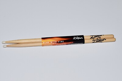 Zildjian 5A Wood Tip Drum Sticks