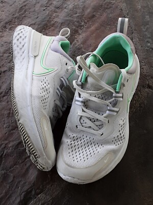 Nike Women's React Miler 2 Running Shoes Sneakers White / Mint green Sz 8