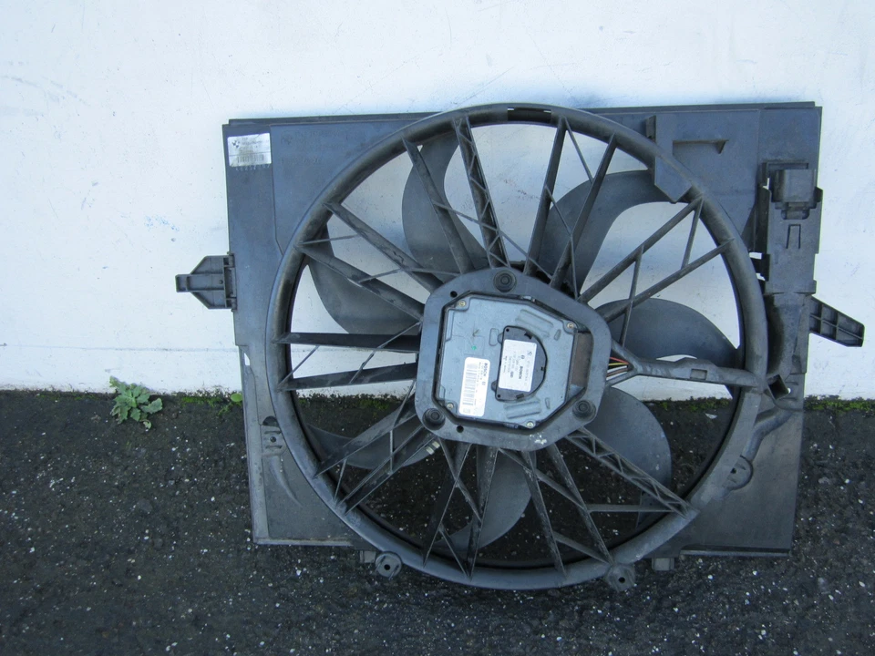 Ventilador de refrigeración del radiador OEM nn801204 BMW 525i 745Li 745i 760Li 2002 2003 2004 2005 Foto 2 de 4