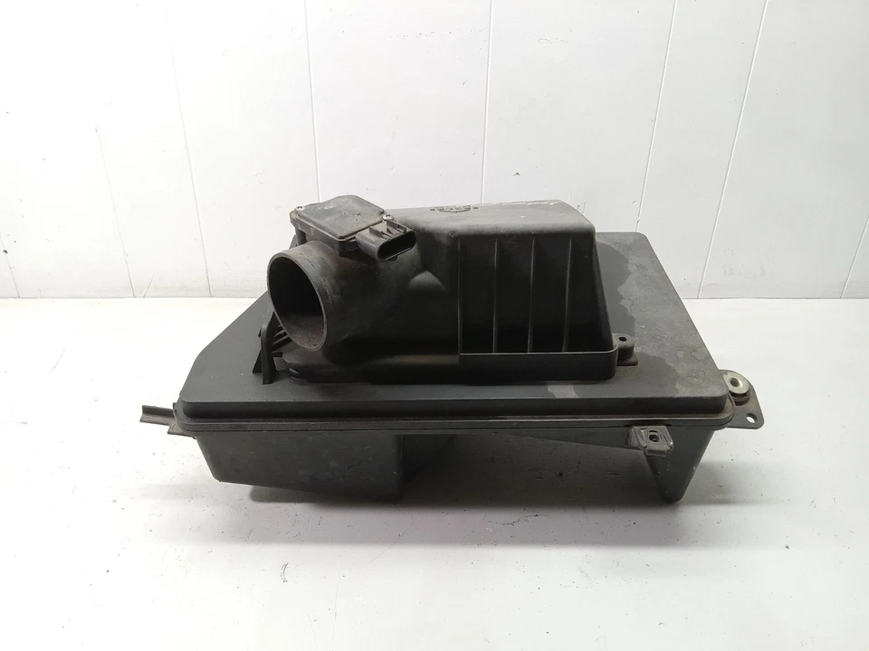 Chevrolet Malibu 2004-2008 medidor de flujo de aire másico con caja de filtro de aire OEM, 336-02556 Foto 3 de 4