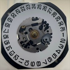 Original Japan Made Seiko 7N32C Quartz 3 Hands Single Calendar Date At 3