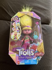 Mattel DreamWorks Trolls Band Together Viva Fashion Doll 10 Accessories