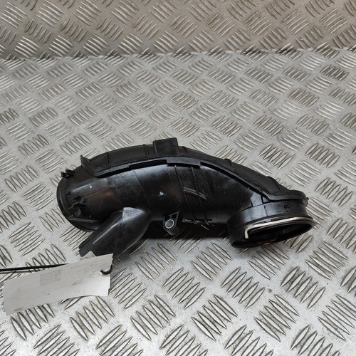 BMW 7 F01 Ladeluftkühler-Schlauch 7807493 3.0 Diesel 180kw 2011 28428751