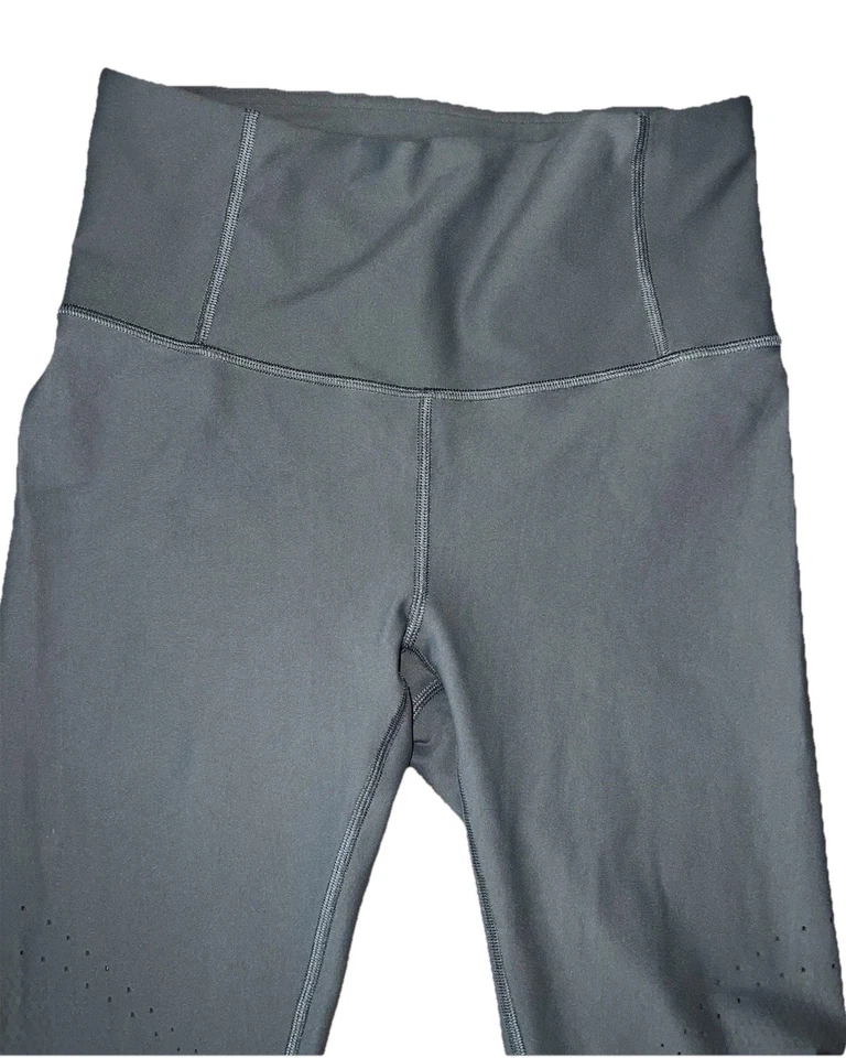 NEW Lululemon Women Sz 8 Gray Zoned In Tight SENSEKNIT Reflective Detail Legging - Image 2 of 4