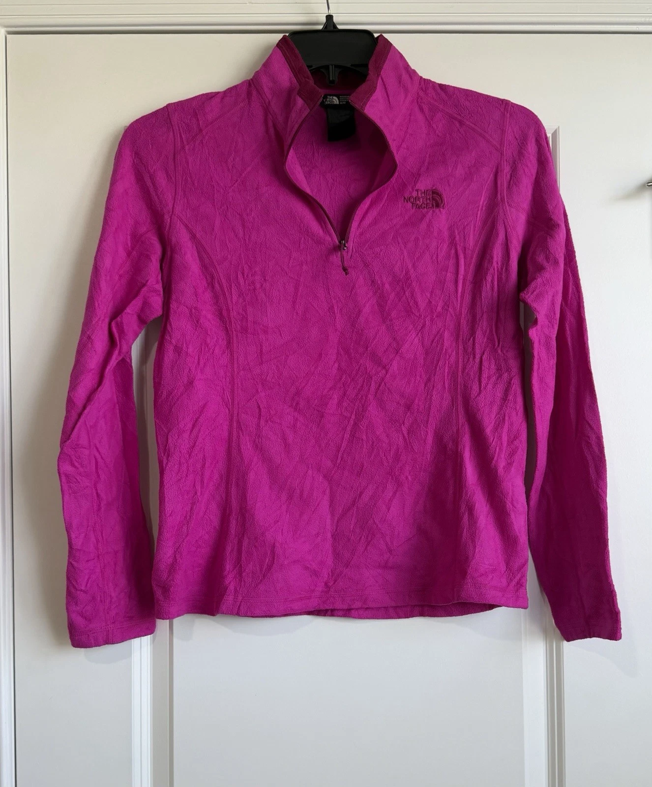 The North Face Women’s 1/4 Zip Fleece Fuchsia Pullover Soft Lightweight Size M