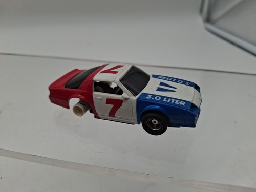 Tyco HO Slot Car 1982 Camaro Z28 #5 CURVE HUGGER Red White Blue Vintage