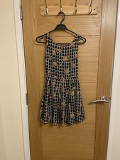 alice you flower squares design dress silky soft material knee length size 8