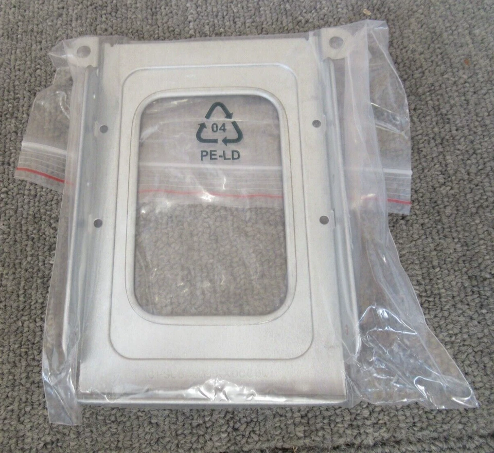 New Supermicro MCP-220-84603 Internal Dual 2.5" Fixed HDD Tray Kit For SC846 - Image 3 of 4