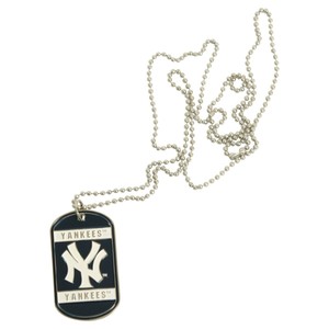 yankees dog tag