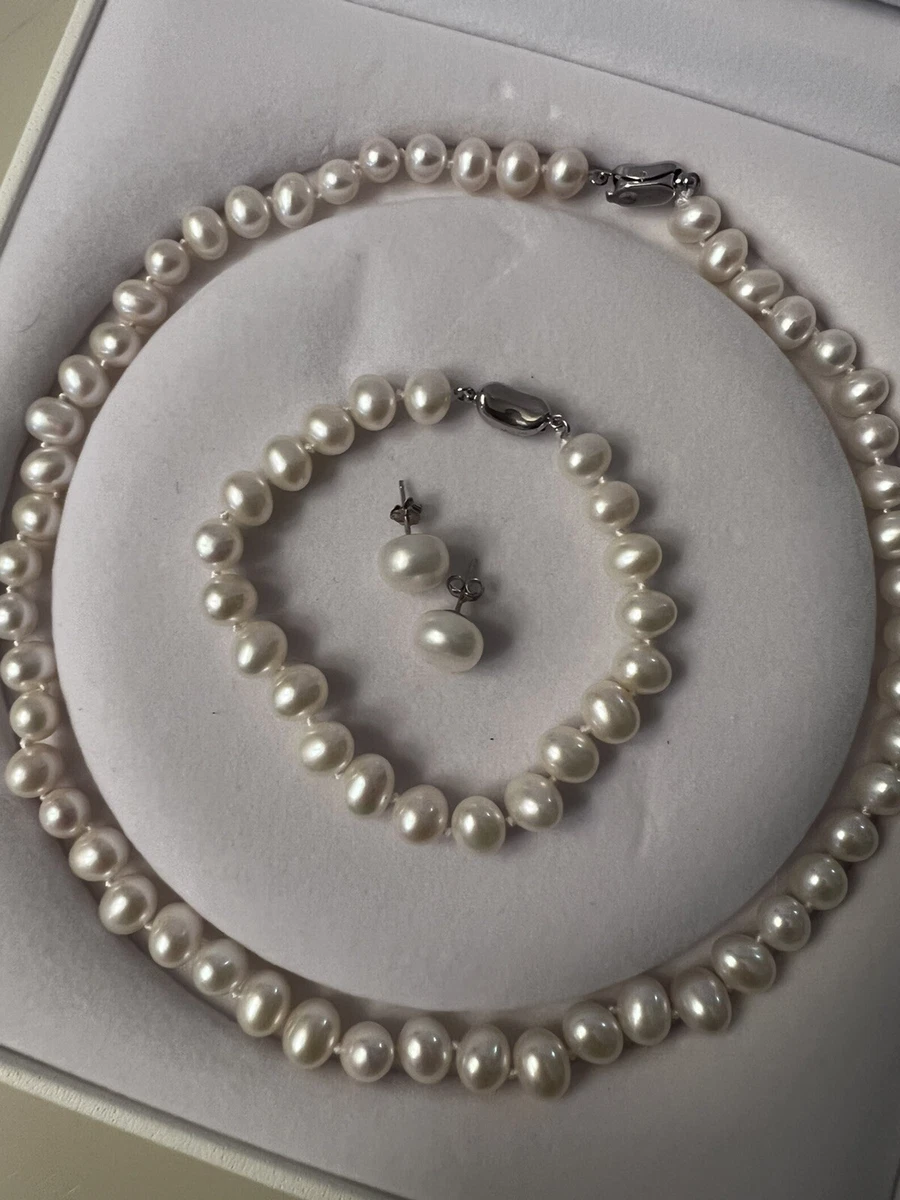 VIKI LYNN Cultured Pearl Necklace Bracelet and Earrings Set Original Box