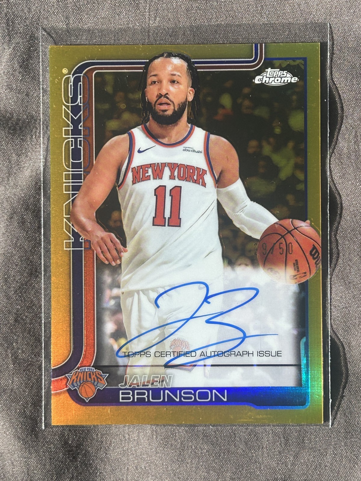 TOPPS CHROME 2025-26  JALEN BRUNSON - GOLD #TCA-JB -- CERT. AUTO ON CARD #29/50