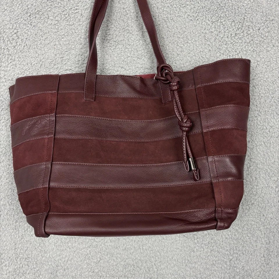 Bolso de Mano Vince Camuto Delyn de Cuero a Rayas en Cuero Bordo Gamuza Amplio Nuevo con Etiquetas Foto 4 de 4