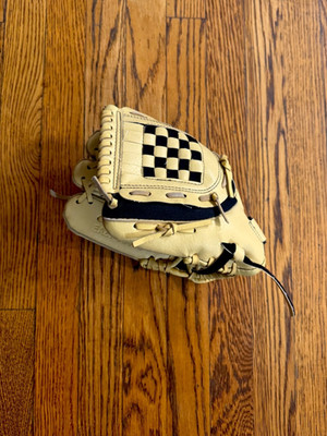 Primed 10 Inch Velocity Series Tee Ball Baseball Glove Easy Close Left Hander
