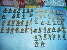 WW2  LOT 25  BRITISH ARMY  PLASTIC VINTAGE 1:32 RARE   . !!!