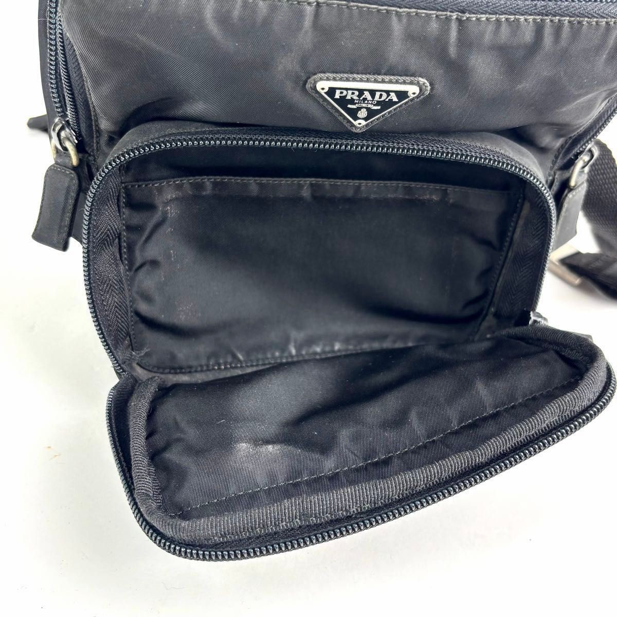 Good condition PRADA triangular logo triangle bac… - image 12