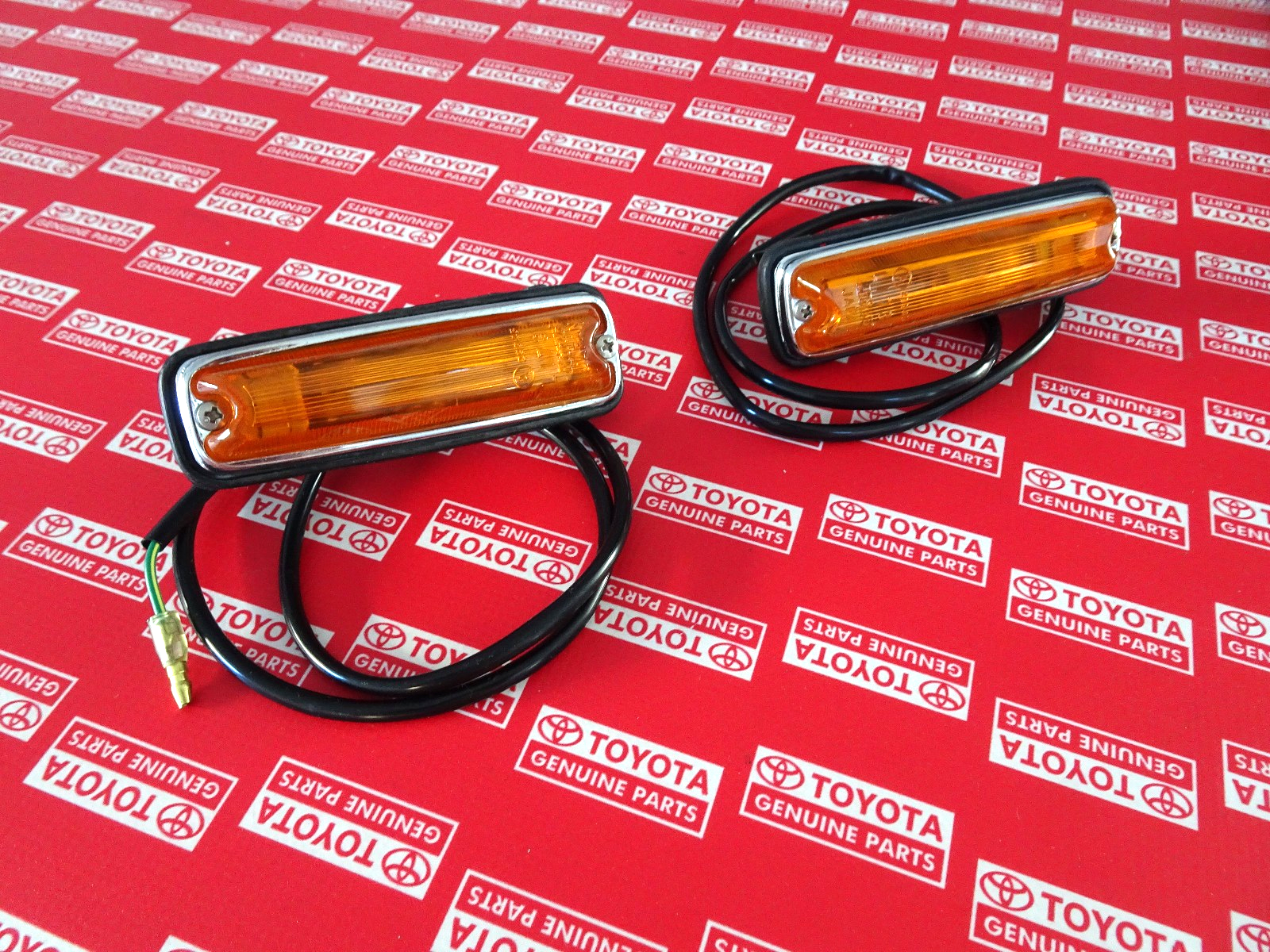 1976 1977 Toyota Celica 2000 GT Liftback TA27 RA25 RA35 Signal Lights Set