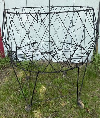 Vintage Black Metal Wire Laundry Basket w/ Wheels Collapsible Farmhouse 30''