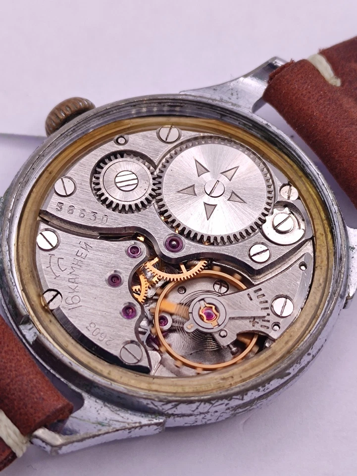 Reloj Vintage Raketa Guilloche 2603 URSS Soviética Hombre Cuero Foto 3 de 4