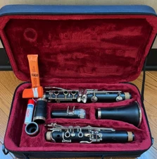RS BERKELEY Bb STUDENT CLARINET CL300 with new reed, swab, corkgrease & warranty