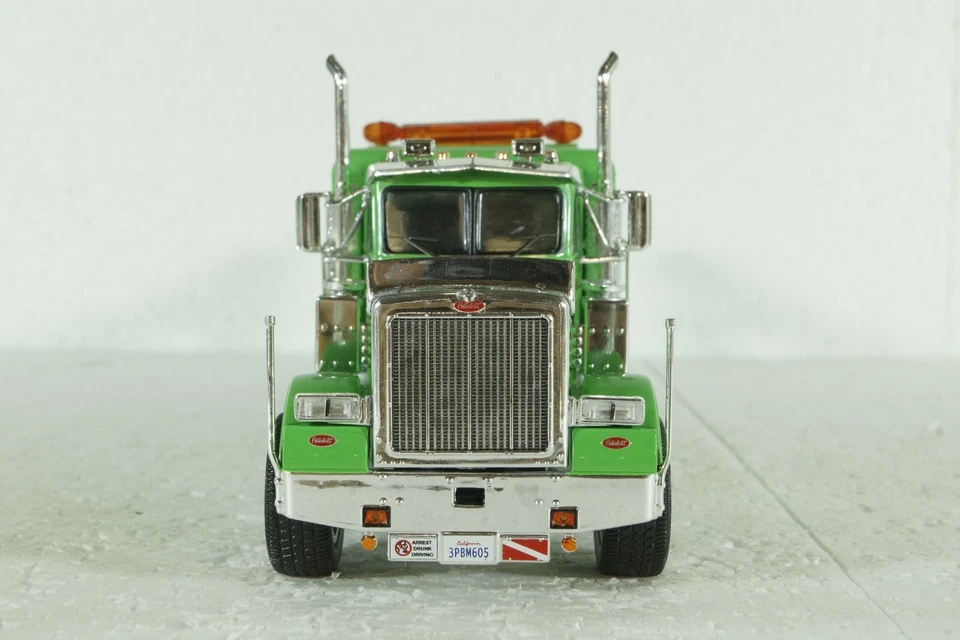 Peterbilt 359 wrecker, green, tow truck, TTR031.22, IXO 1:43 - Image 2 of 4