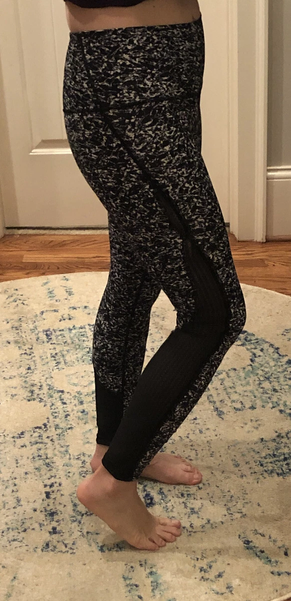 Lululemon Size 4 Black And White Marbled Pattern Athletic Leggings, Mesh On  Bott