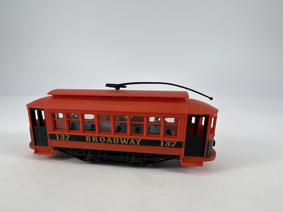 Tyoc HO #137 Broadway Trolley Street Car Tested/Works Good Condition - Image 3 of 4