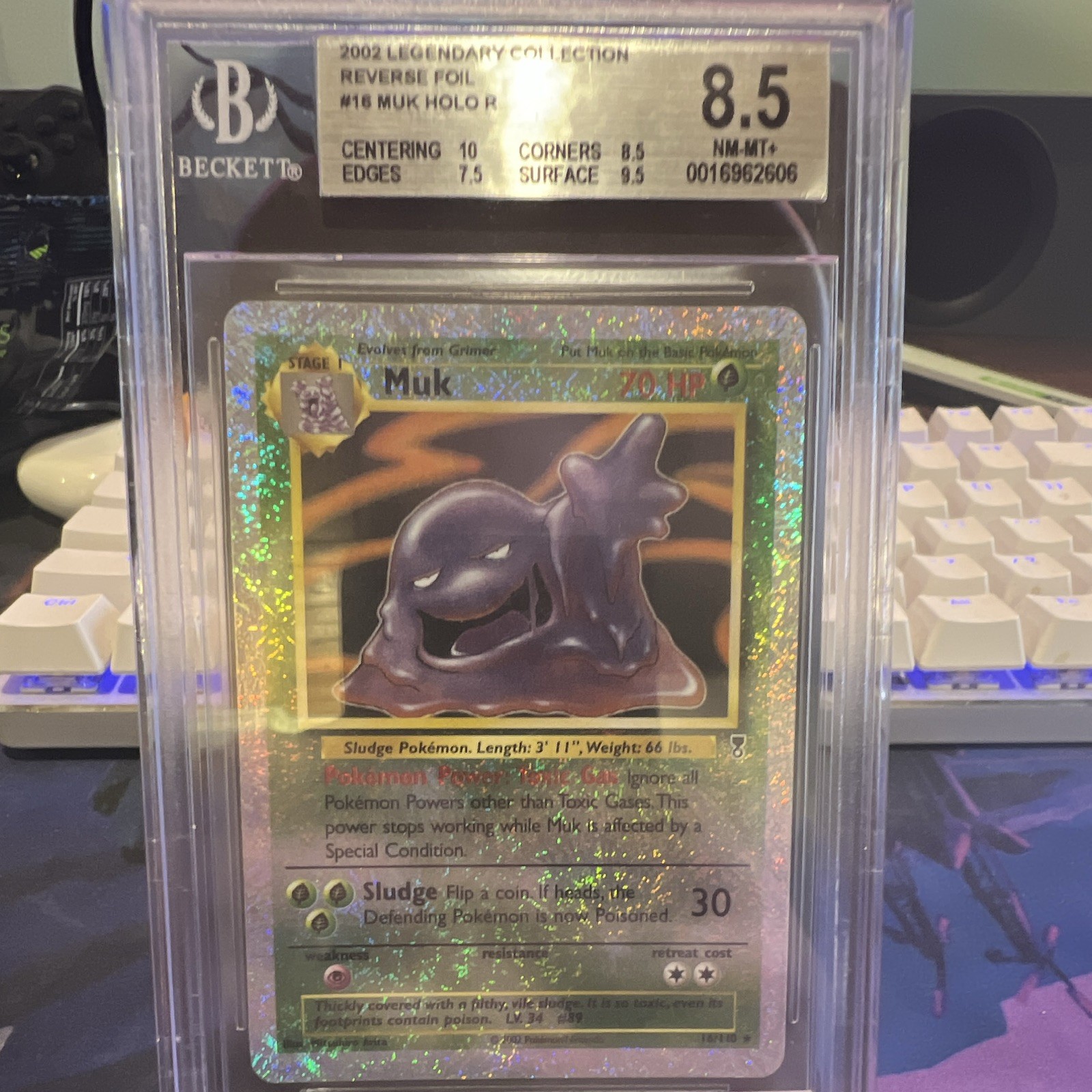 Beckett 8.5 Pokémon Legendary Collection Reverse Holo Rare Muk 16/110