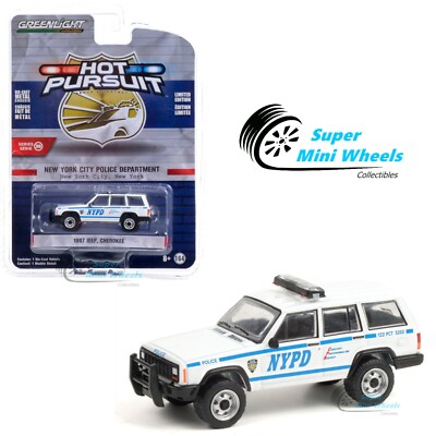 Greenlight 1:64 - Hot Pursuit - 1997 Jeep Cherokee - (NYPD) #42960-C