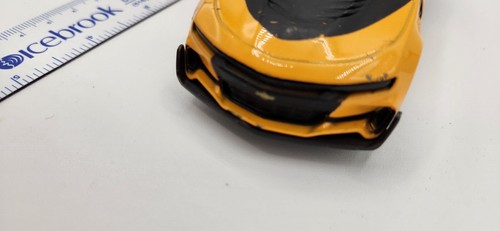 Jada Toys Transformers Bumble Bee 2016 Chevy Camaro Diecast 1/32 2020 - Picture 3 of 8