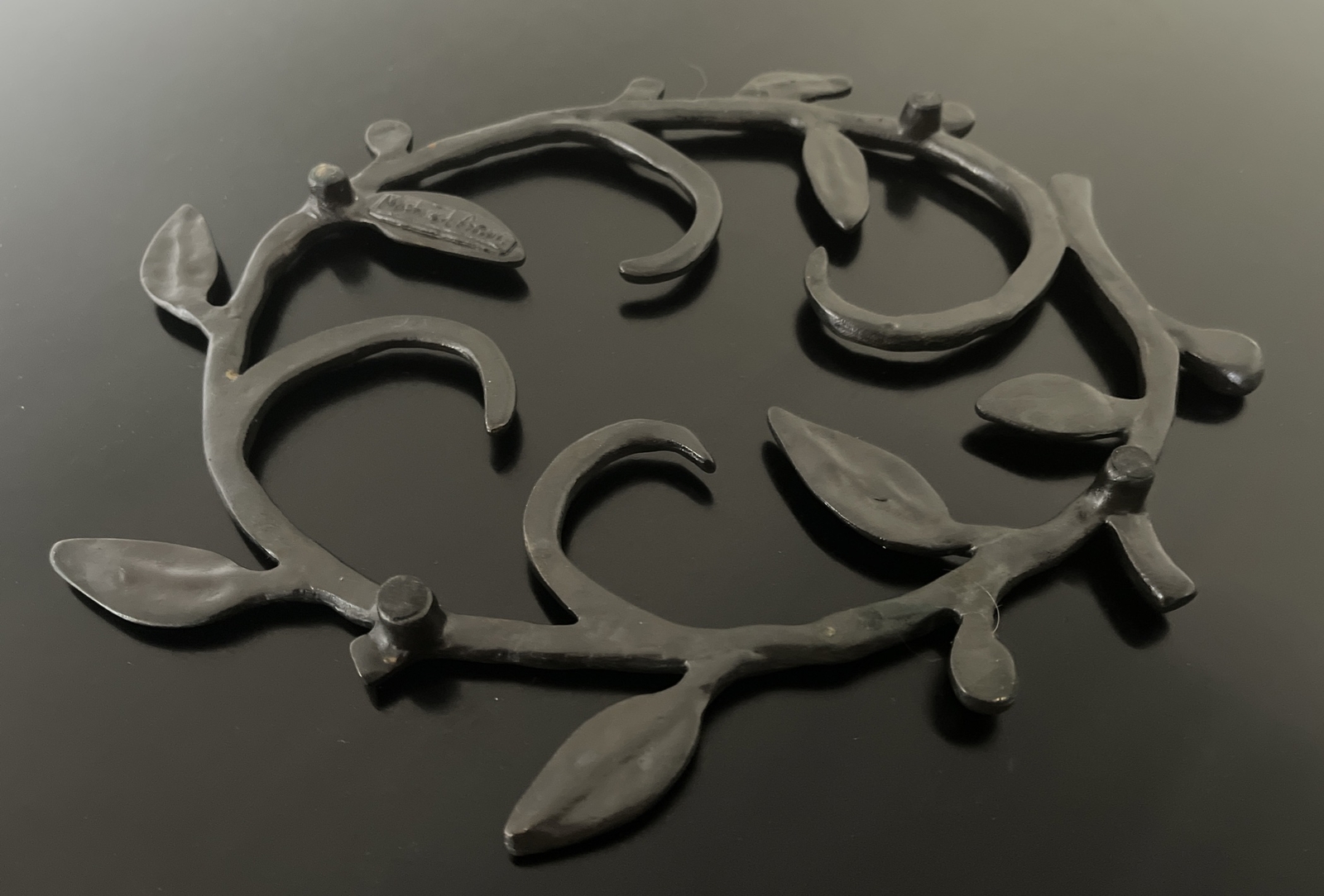 MICHAEL ARAM Large Vine Trivet Oval Plate RARE Limited Hot Plate 11” x 9”