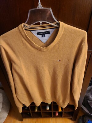 Tommy Hilfiger Men's Medium Classic Gold 100% Cotton V-Neck Sweater With  Logo