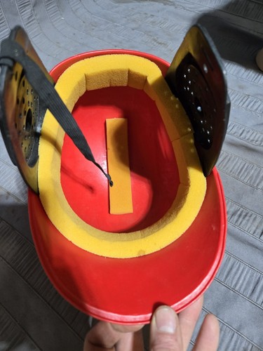 TOPPER JOHNNY LIGHTNING 1969-71 ISSUE LIGHTNING RACER HELM ROT KUNSTSTOFF MIT SCHAUMSTOFF - Bild 9 von 12